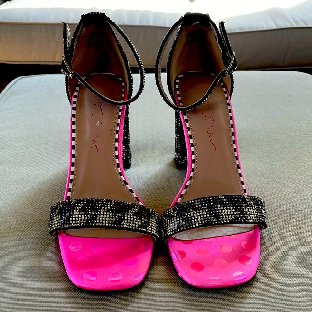 Betsey Johnson Women's Cicely Heeled Sandal Size 7